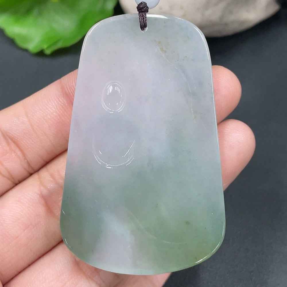 HUILIU HQ Jadeite Buddha pendant weighing 28.657g, crafted from smooth, polished green jade with detailed Buddha carving.