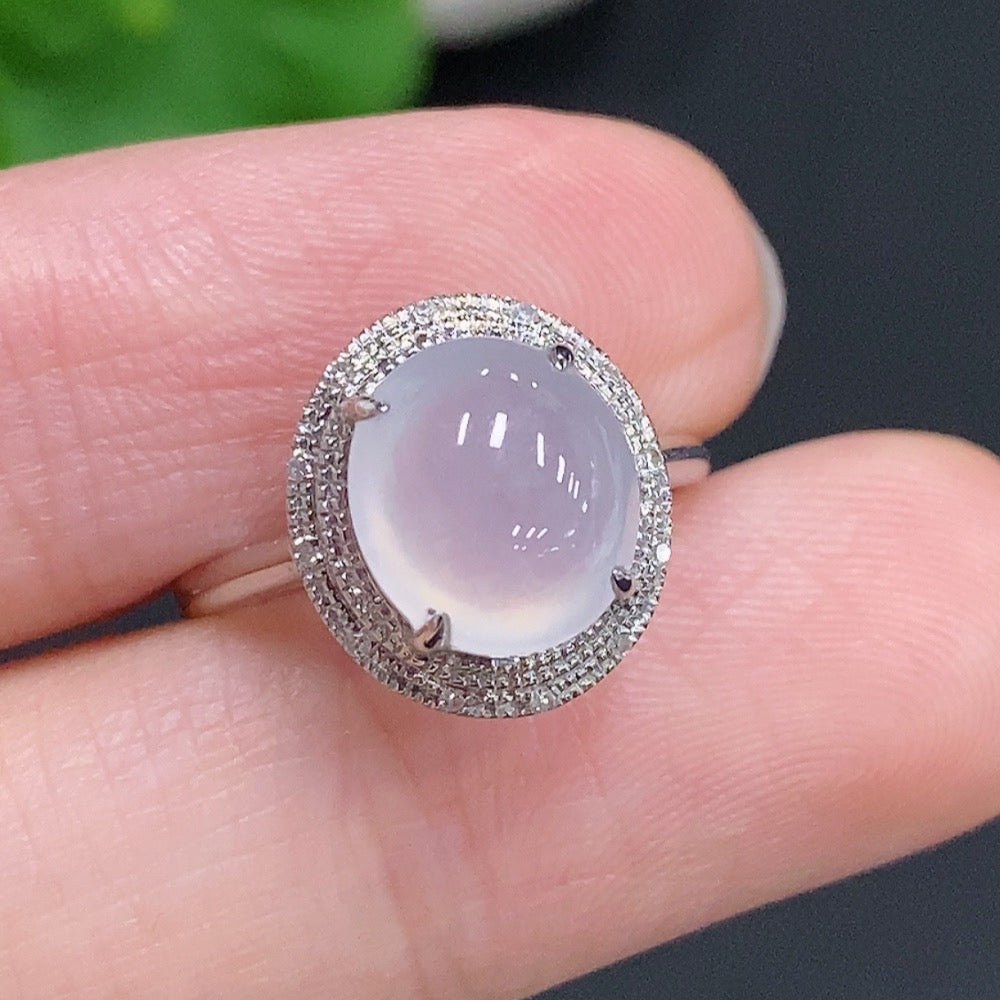 HUILIU HQ jadeite cabochon ring in 18k gold with diamond accents, size 9, total weight approx. 2.1g, elegant jewelry piece.
