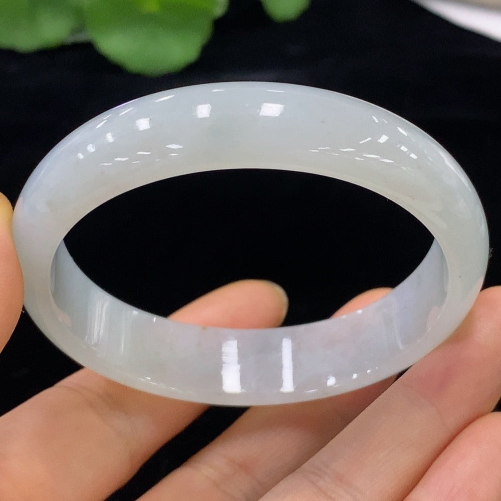 HUILIU HQ jadeite Imperial Concubine bangle in size 56.6/52.5, weighing approx. 45.26g, smooth polished jade bracelet.