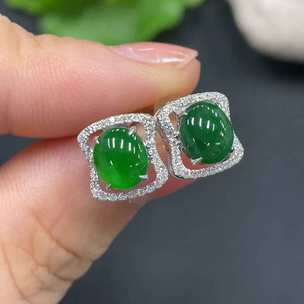 HUILIU HQ jadeite inlaid earrings pair in 18K gold with ear stoppers, lightweight 1.7g, featuring polished jade stones.