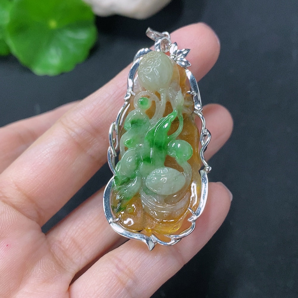 Jadeite inlaid lotus pendant with 18k clasp, crafted by HUILIU HQ, featuring Au68% jade and weighing about 10.92g.