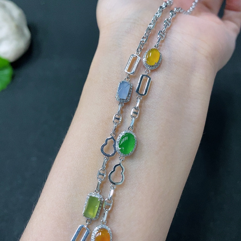 HUILIU HQ jadeite inlaid necklace with 18k gold and diamonds, showcasing intricate design and elegant craftsmanship.