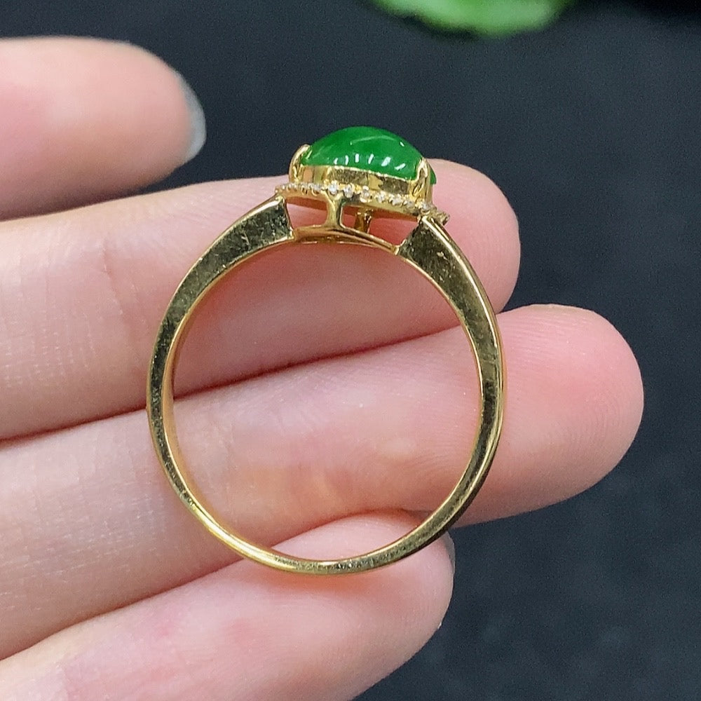 Huiliu HQ jadeite ring with diamond inlaid, featuring intricate jade design and sparkling diamond accents.