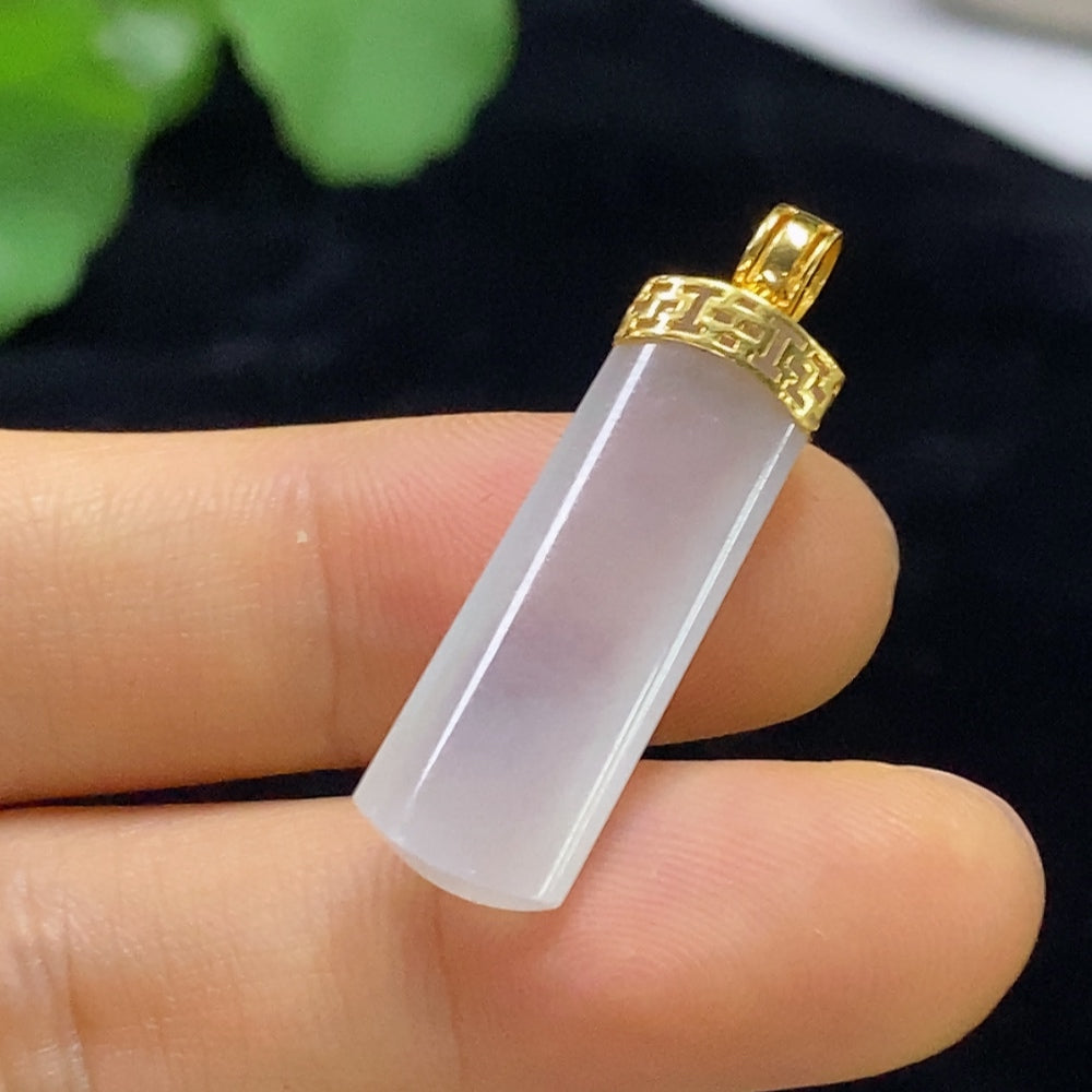 Jadeite inlay ring with 18k gold setting and diamond accents, crafted by HUILIU HQ, weighing approximately 3.11 grams