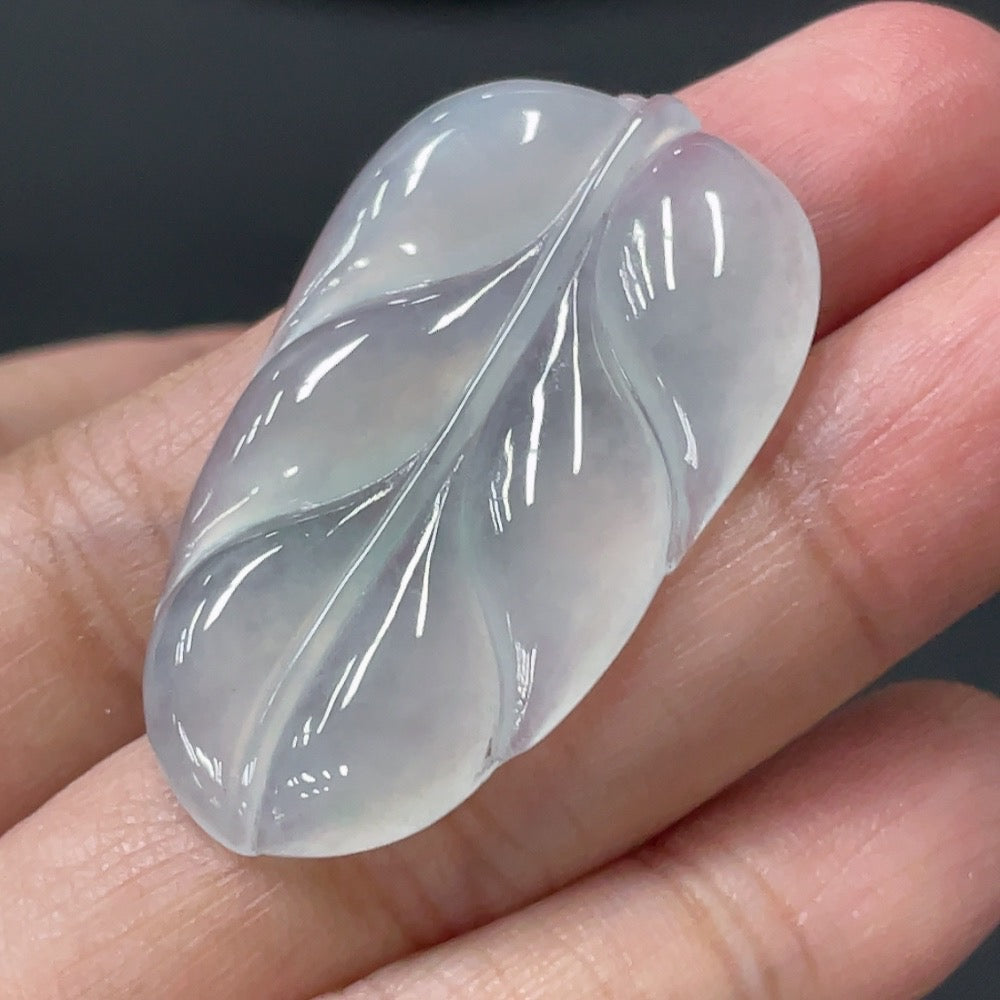 Jadeite leaf inlay piece by HUILIU HQ, about 6.7g, showcasing detailed green jade craftsmanship for jewelry or art projects.