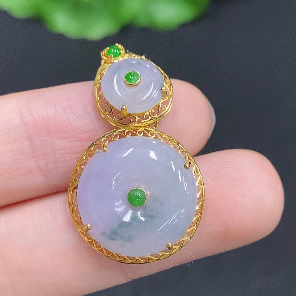 HUILIU HQ Jadeite Peace Buckle in 18k gold with a total weight of approx. 3.1g, showcasing intricate jade and gold craftsmanship.