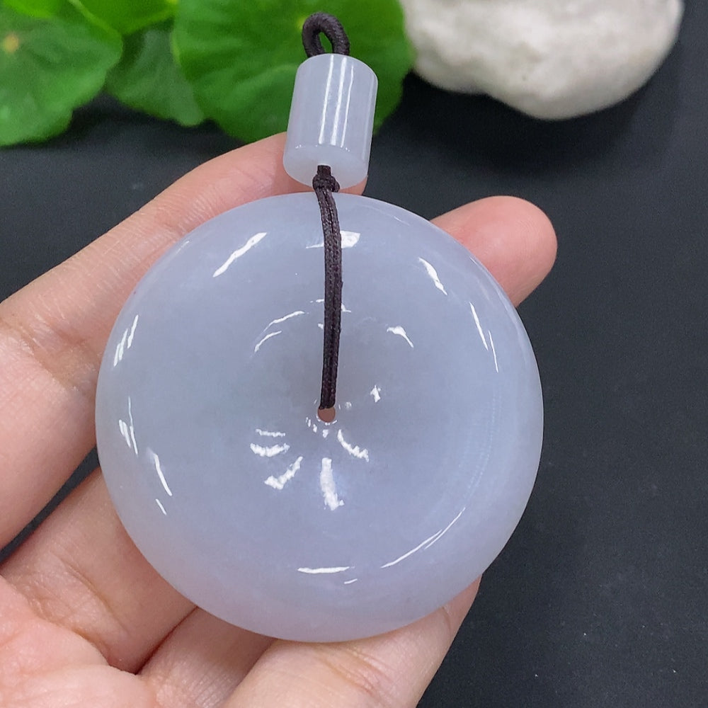 HUILIU HQ jadeite Peace Knot pendant, approximately 56.5g, featuring intricate jade craftsmanship and traditional design.