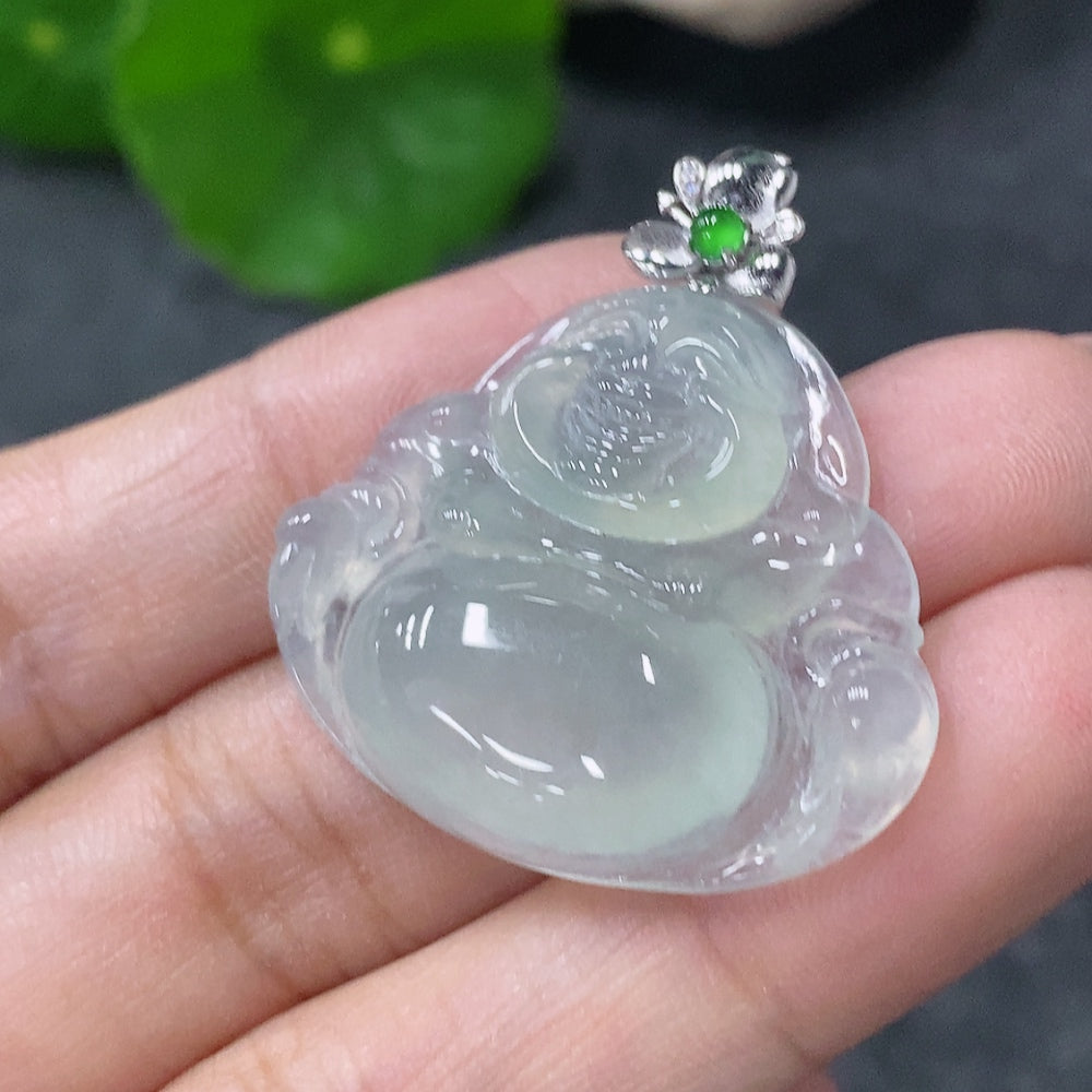 HUILIU HQ jadeite Buddha pendant in 18k gold, weighing approximately 6.47g, featuring a detailed carved Buddha design.