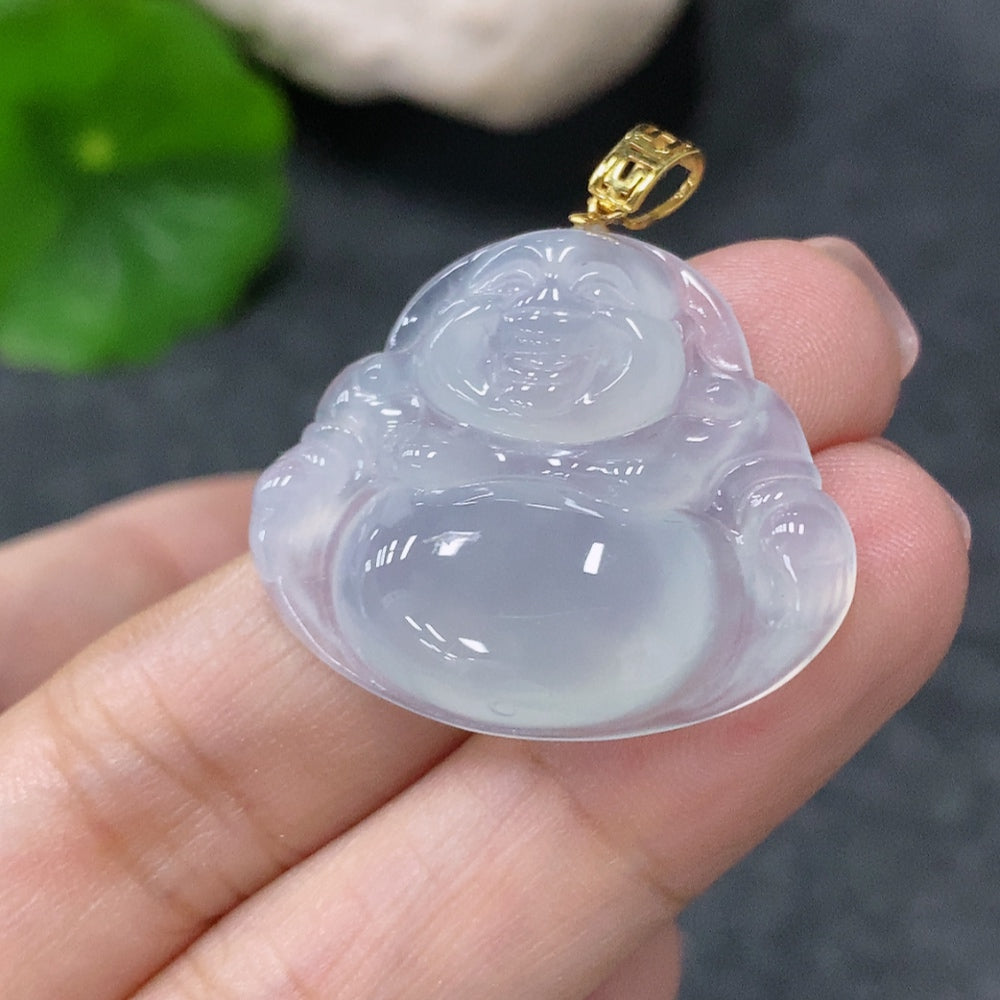 Jadeite Buddha pendant in 18K gold with a total weight of 5.17g, displayed against a neutral background.