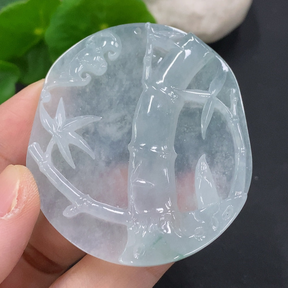 HUILIU HQ jadeite pendant Rising Joint by Joint, elegant jade pendant weighing approximately 35.84g, showcasing intricate craftsmanship.