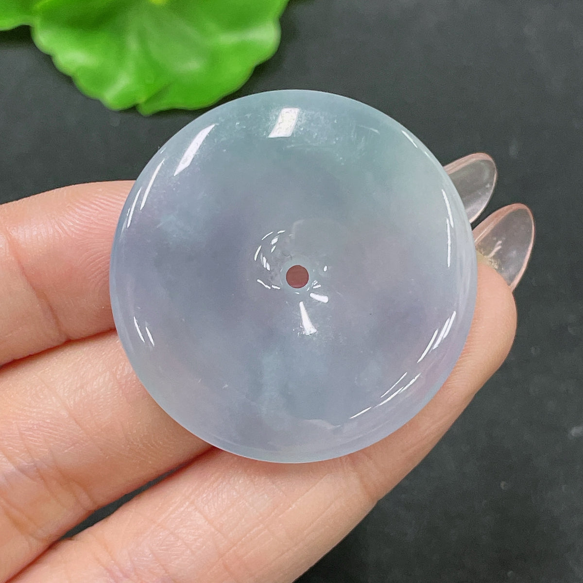 Huiliu HQ jadeite pendant safety buckle, crafted from green jade, featuring smooth polished surface and traditional design.