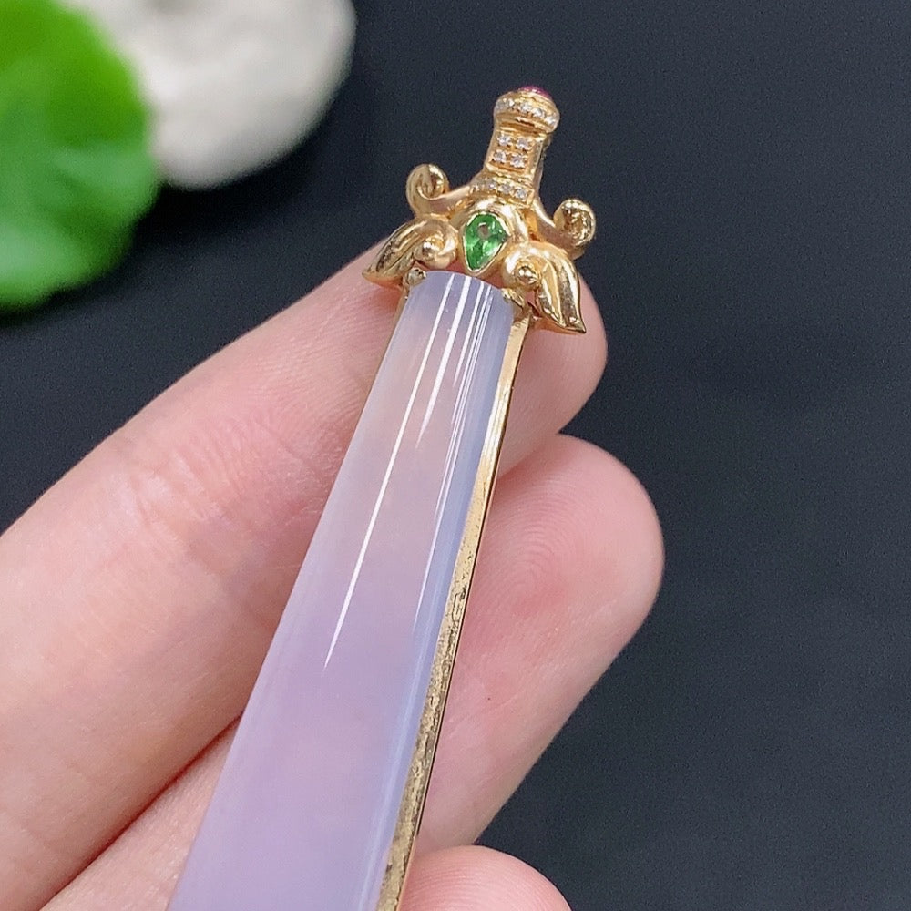 HUILIU HQ jadeite pendant necklace with 18k gold setting, diamond accents, weighing approx. 8.4g, with a smooth, polished jade pendant.