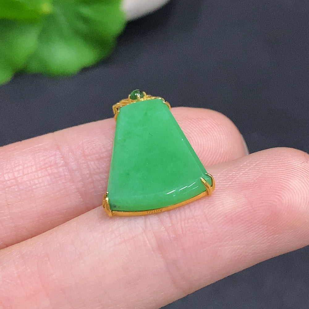 Huiliu HQ jadeite plain pendant featuring smooth green jade stone on a simple cord, certified jade jewelry.