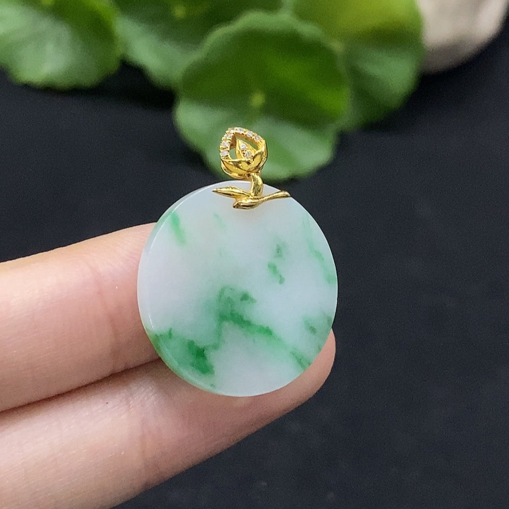 Huiliu HQ jadeite plain pendant with diamond inlay, showcasing smooth jade surface and sparkling diamond accents.