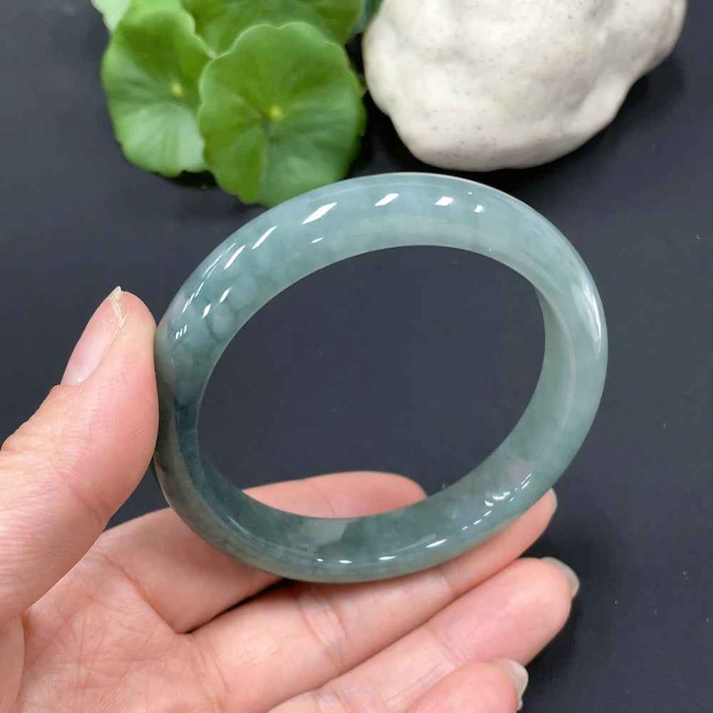 Huiliu HQ jadeite regular bangle, natural green jade bracelet with smooth polished surface, certified by Huiliu.