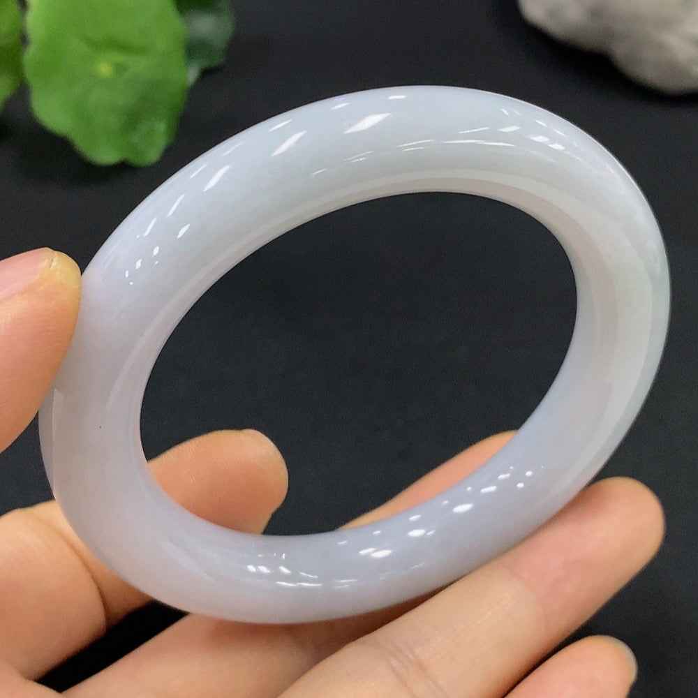 HUILIU HQ jadeite round bangle, size 53.7, crafted from jade, with a total weight of 61.412g, featuring smooth, polished surface.