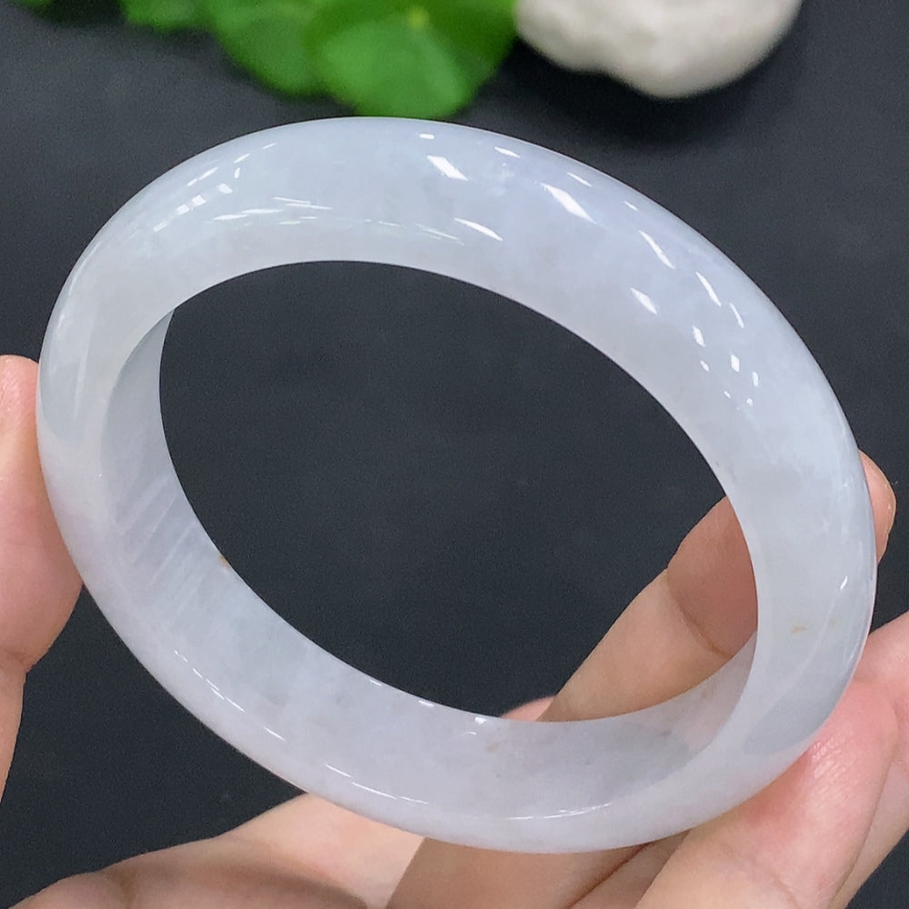 HUILIU HQ jadeite round bangle, size 57.3, weighs approx. 59.4g, crafted from smooth green jade gemstone.