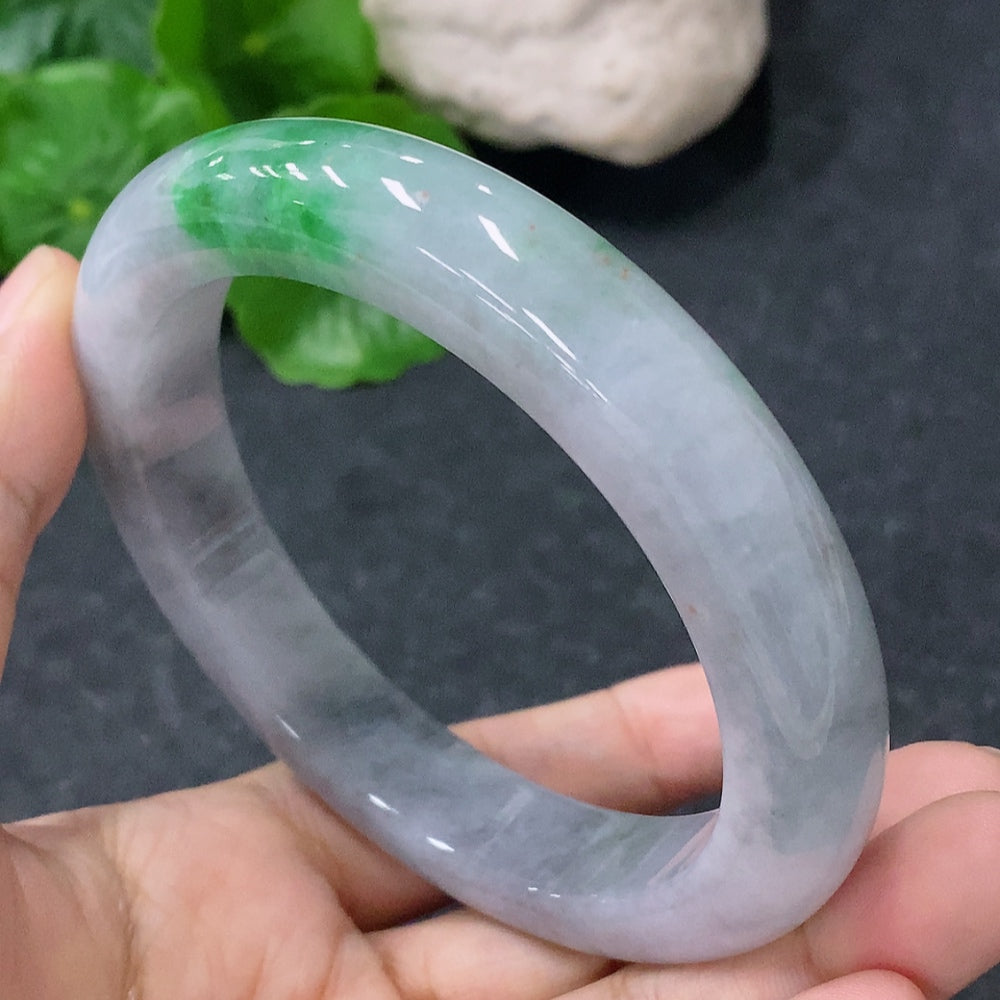 HUILIU HQ jadeite round bangle in size 60.5mm, featuring a smooth polished surface and weighing approximately 74.69g.