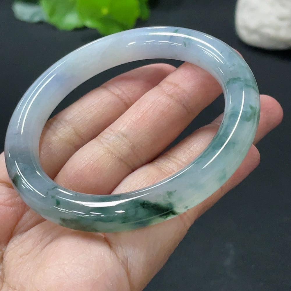 HUILIU HQ jadeite round bangle, 42.79g, size 52.5, featuring smooth polished surface and natural green jade color.