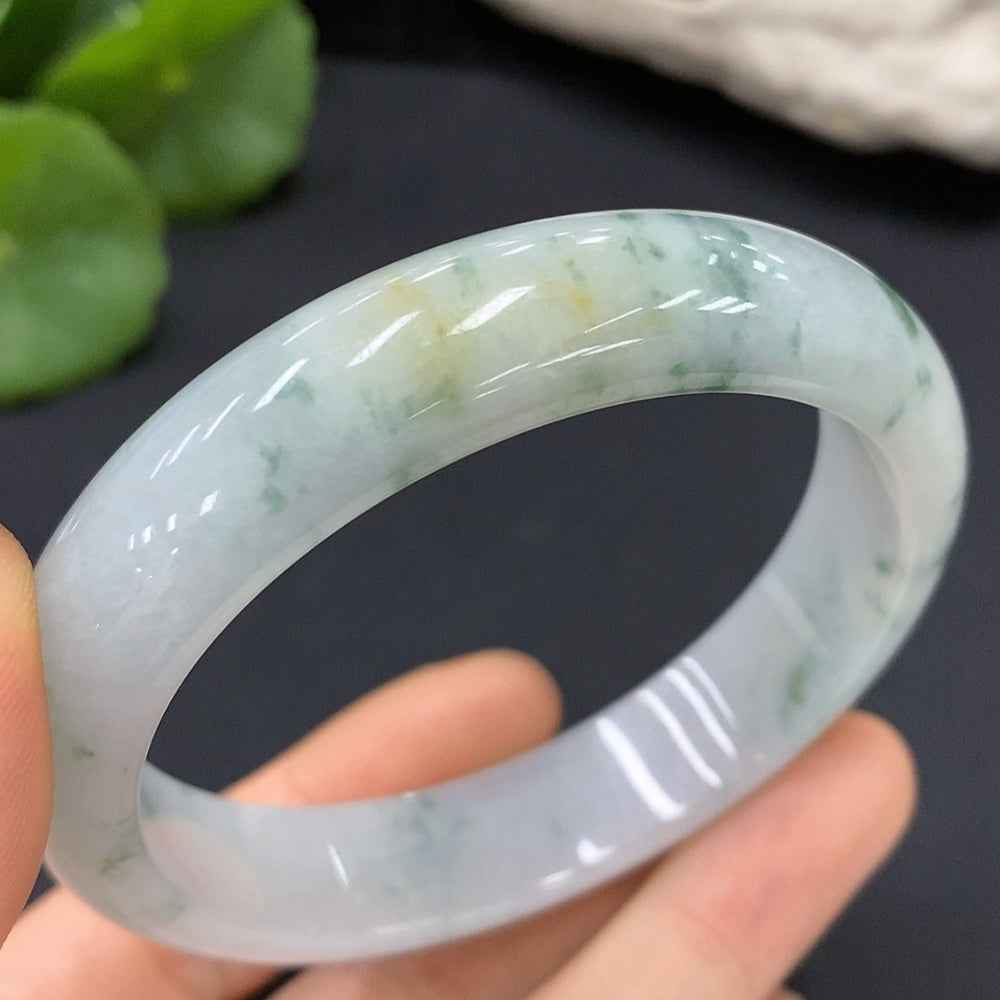 Huiliu Certified jadeite round bracelet featuring smooth green jade beads, elegant and natural jewelry accessory.