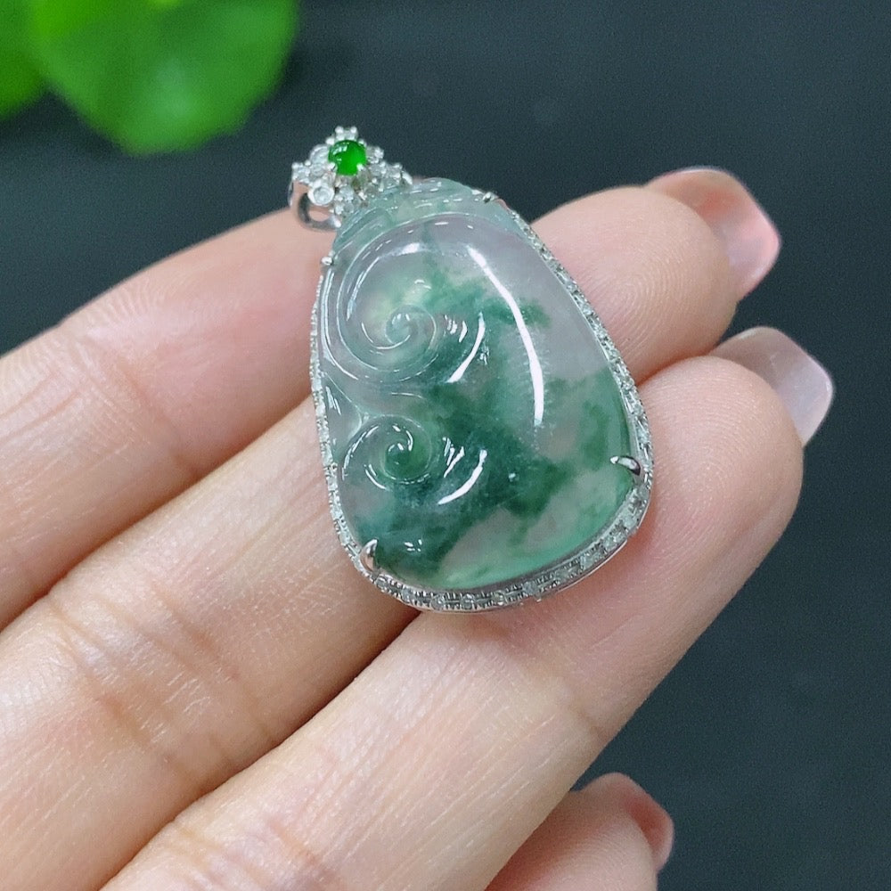 Jadeite Ruyi pendant with 18K gold inlay and diamond accents, crafted by HUILIU HQ, showcasing intricate jade and gold details.