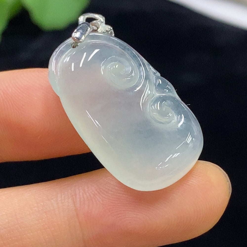 Jadeite Ruyi pendant from HUILIU HQ, non-gold, weighing approximately 5.52g, featuring smooth, polished jade with intricate carvings.