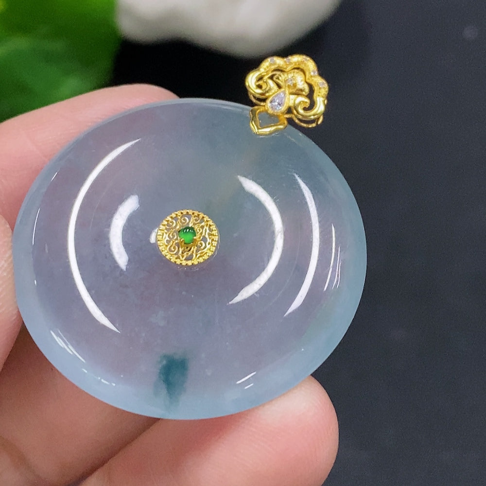 HUILIU HQ Jadeite safety buckle with 18K gold, weighing approx. 10.9g, featuring small diamond accent stones on a smooth jade surface.
