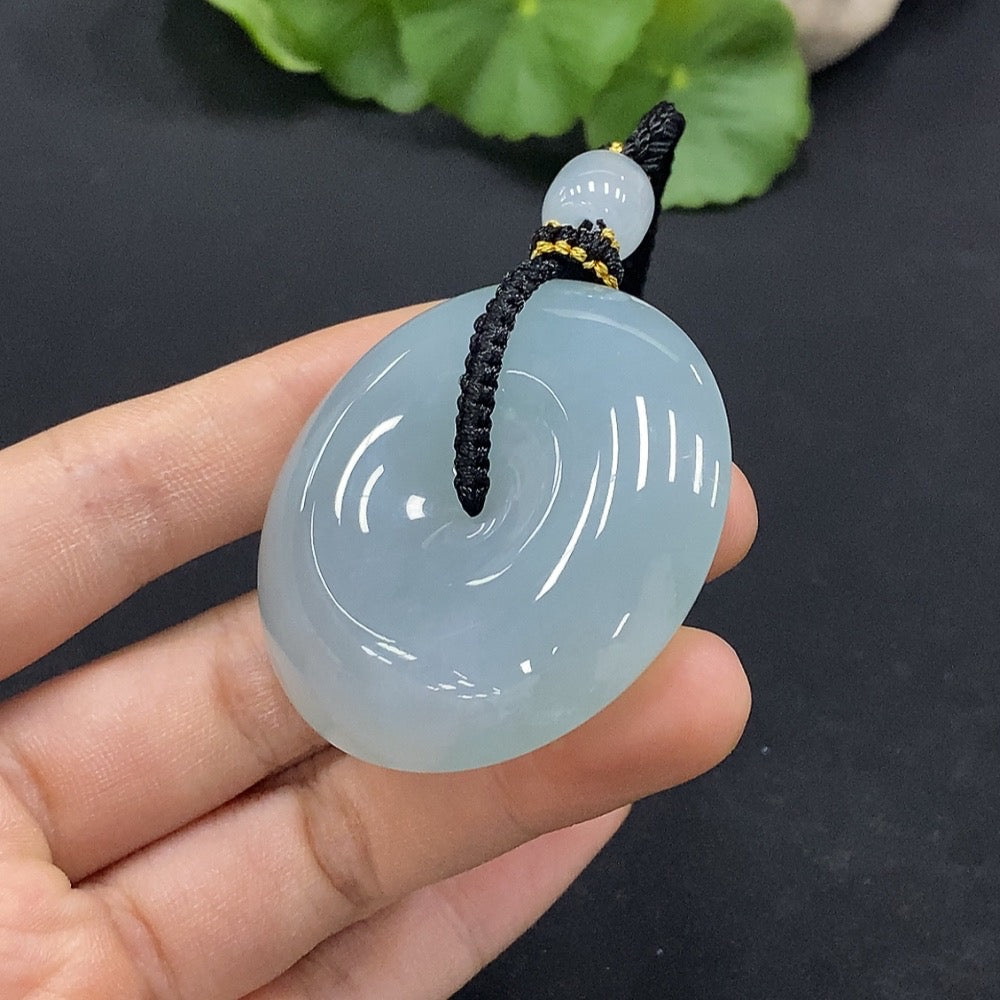 HUILIU HQ jadeite safety buckle pendant, approximately 57.49g, showcasing a polished jade pendant with safety buckle design.