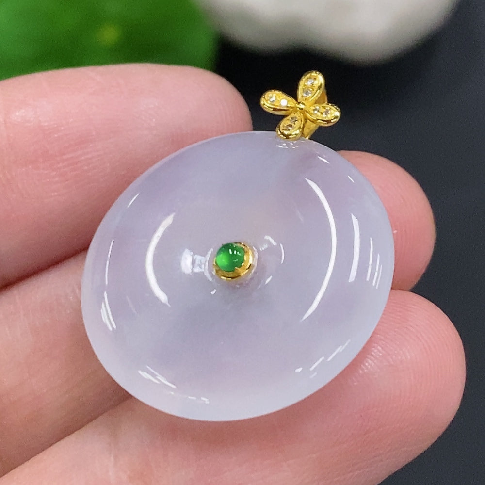 Huiliu HQ Jadeite safety buckle with diamond accents, featuring polished jade and elegant design, certified by HUILIU HQ.