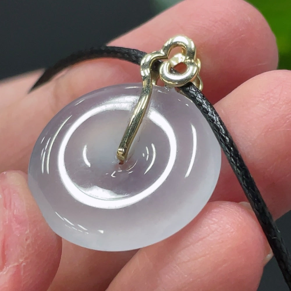 HUILIU HQ jadeite safety pendant with 18K gold clasp, non-gold rope, approximately 3.5g, showcasing smooth green jade stone.