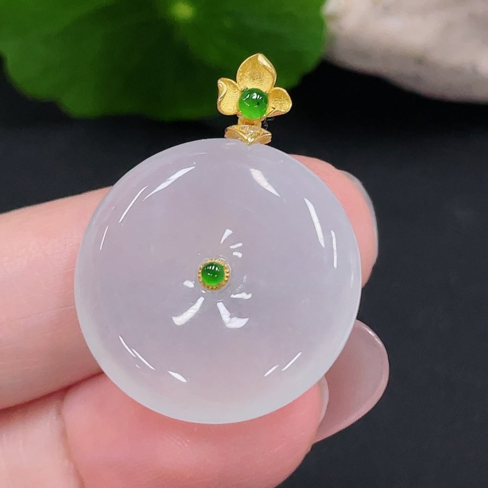 Huiliu certified jadeite safety pendant with diamond accents, featuring a polished green jade gemstone and intricate design.