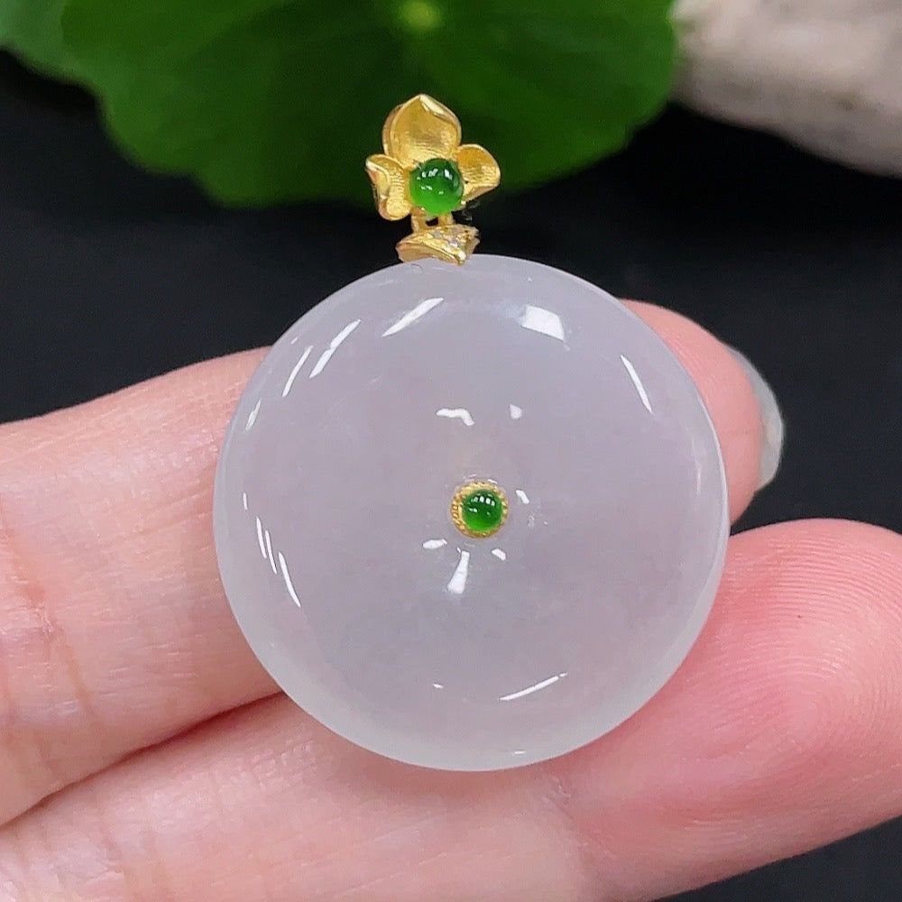 Huiliu HQ jadeite safety pendant with diamond accents, showcasing a polished green jade piece with delicate diamond detailing.