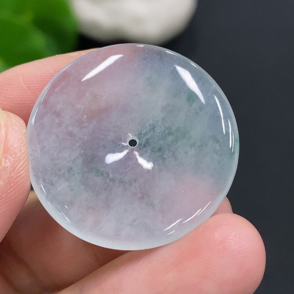 HUILIU HQ jadeite peace pendant, carved jade jewelry, approximately 6.6g, featuring a smooth, polished jade pendant with intricate design.