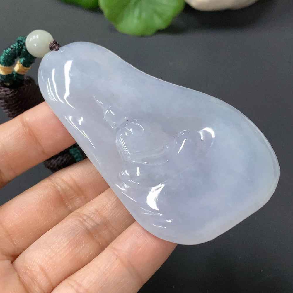 HUILIU HQ jadeite pendant featuring a formless Guanyin figure, weighing 37.652g, crafted from green jade.