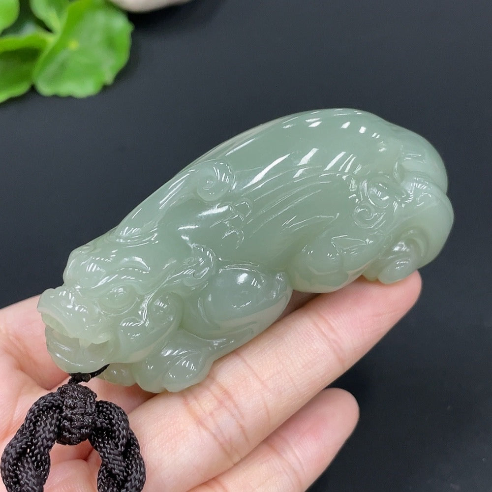 Huiliu Grade A Jadeite Pi Xiu handheld figurine with rope, weighing approximately 128.4g, made from natural jade, certified by HUILIU HQ.