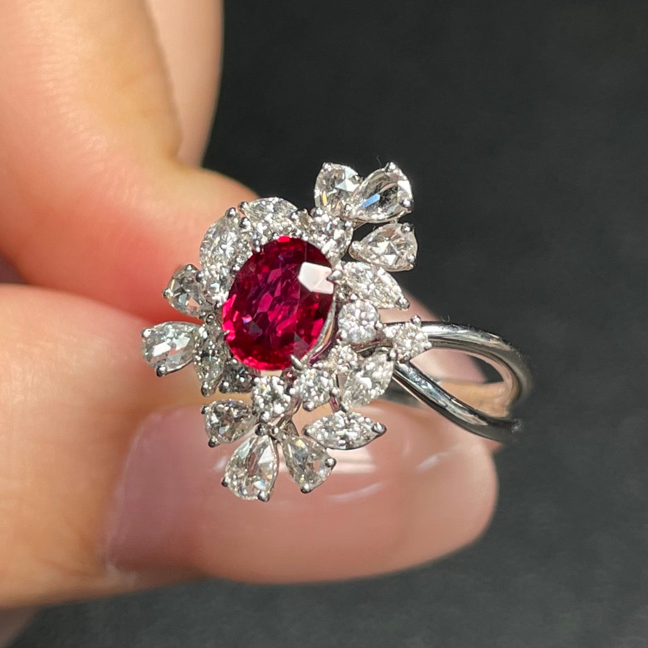 HUILIU HQ gemstone ruby ring set in 18K gold with diamond accents, size 14, unheated pigeon blood red ruby, 4.66g.