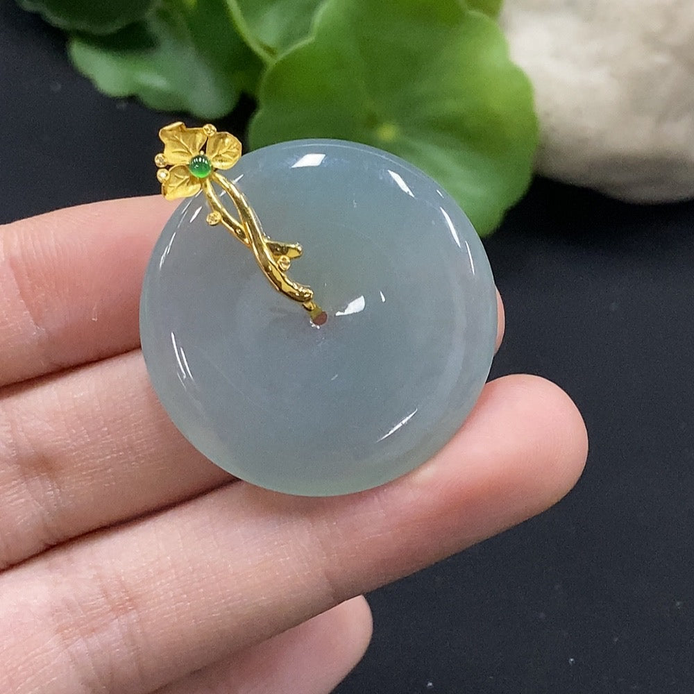 Jadeite Safety Buckle Pendant with 18K Gold and Diamond Accents, Total Weight Approximately 11.4g