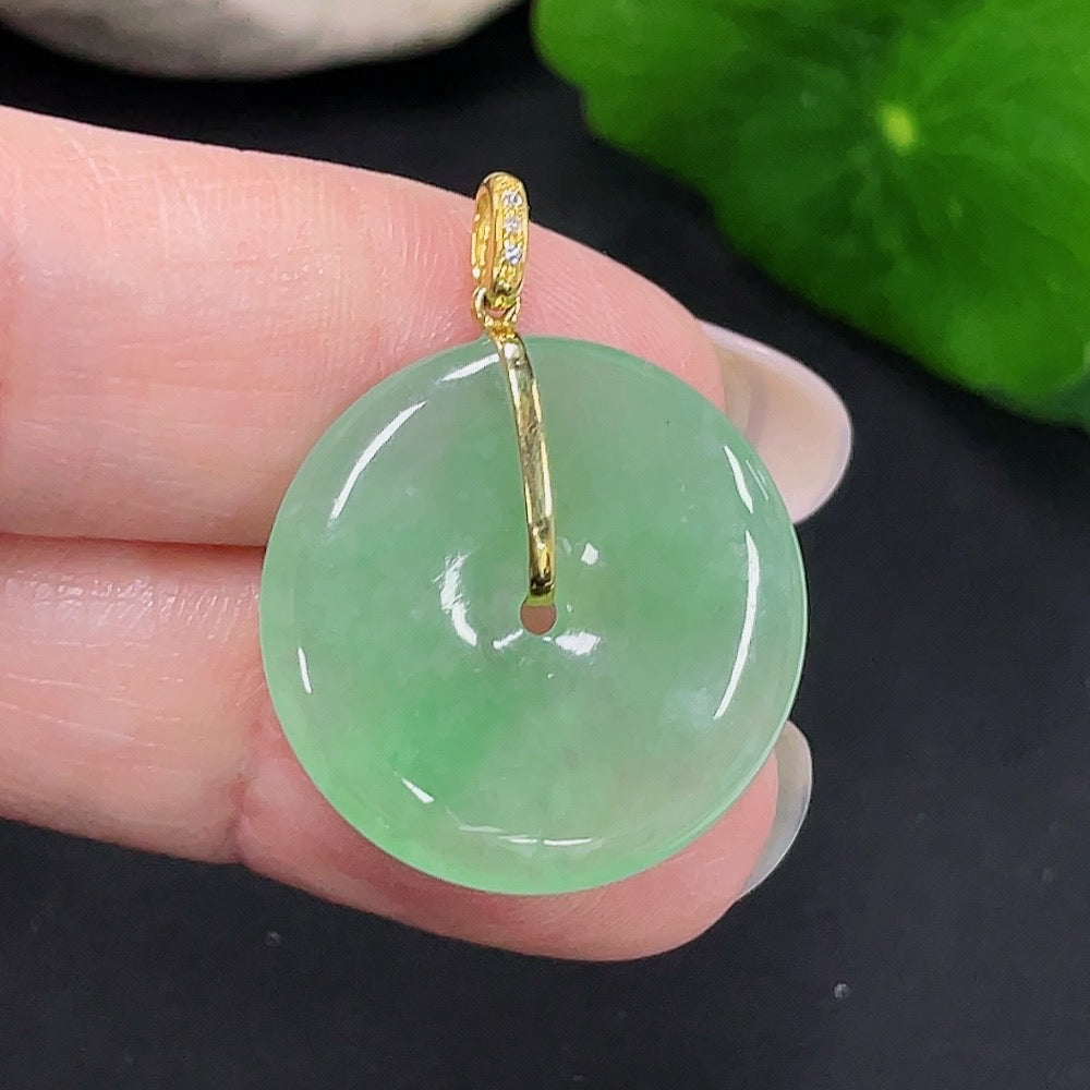 Jadeite Peace Knot Pendant 18K Gold Total Weight Approx. 4.2g (with Diamond Accents)