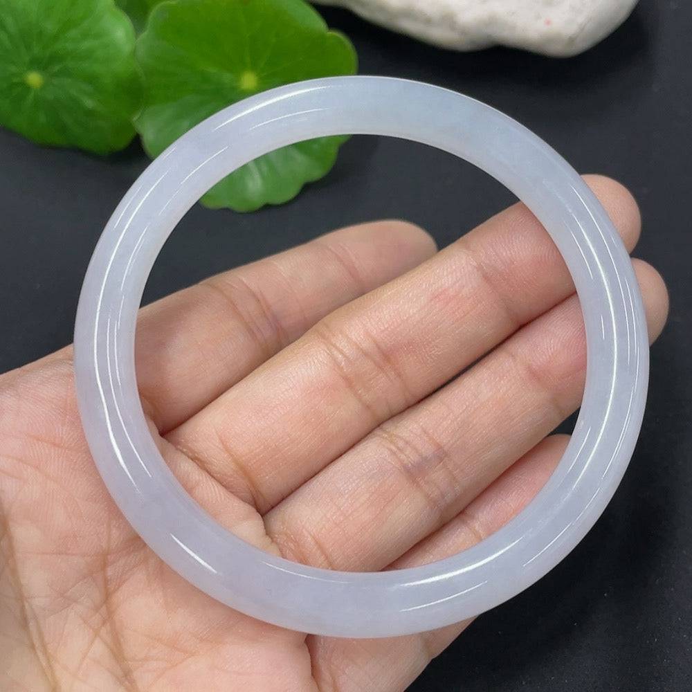 HUILIU HQ jadeite round bangle with 53.5mm diameter, weighing approximately 24.82g, showcasing smooth, polished jade surface.