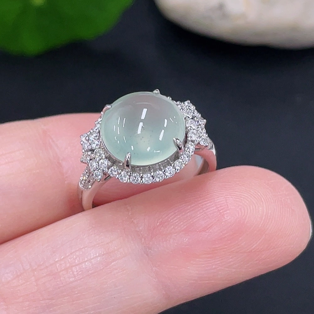 Jadeite Inlaid Ring Size 10 18K Gold Total Weight Approx. 3.7g (With Diamond Accents)