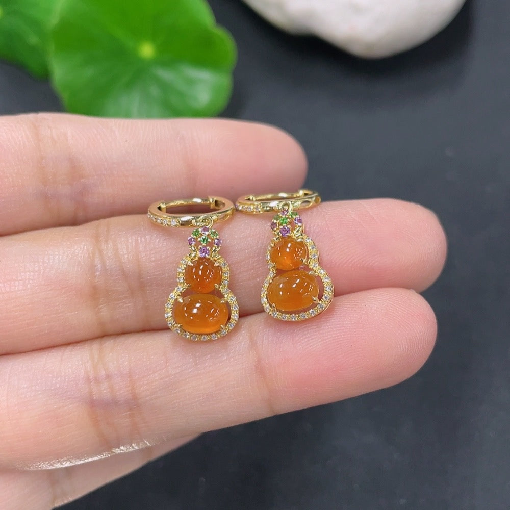 Jadeite inlaid earrings 18k with diamonds (colorless) total weight approx. 2.6g