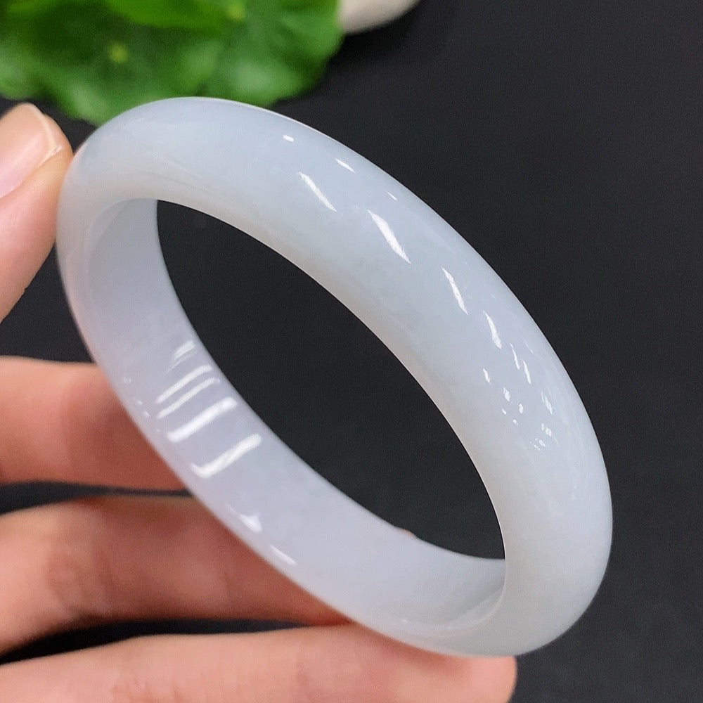 Jadeite Concubine Bracelet Total Weight Approx. 42.3g Size 55.5/50