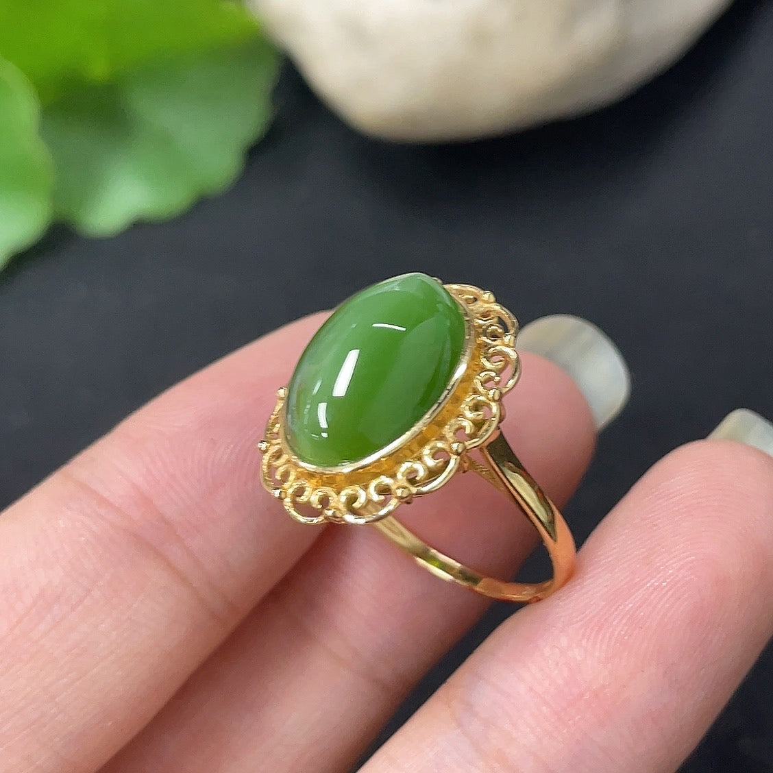 Hetian Jade Jasper inlaid ring with 68% gold and 18k gold accents, size 13, weight 3.5g, by HKHQ.