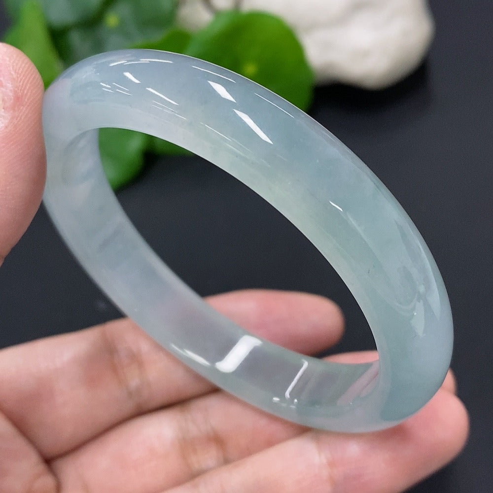 Jadeite Round Bangle Size 54.9 Total Weight Approx. 45.2g