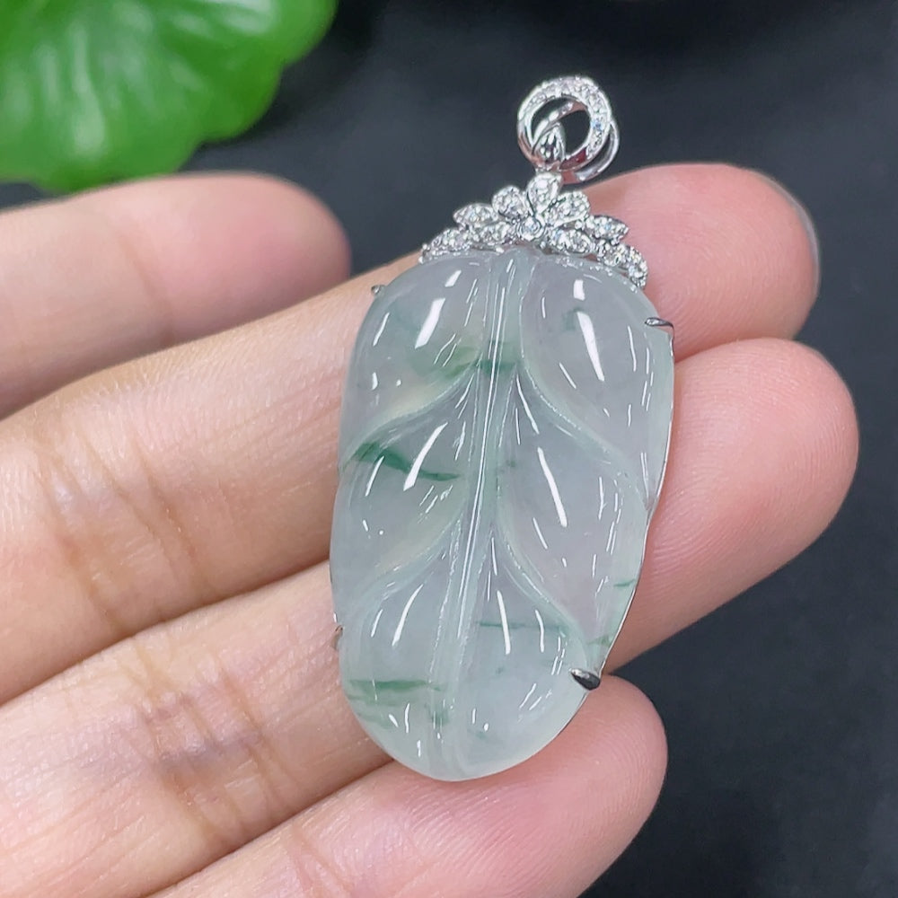 Jadeite Leaf Inlay Pendant, 18K Gold Setting with Diamond Accents, Total Weight Approximately 4.8g