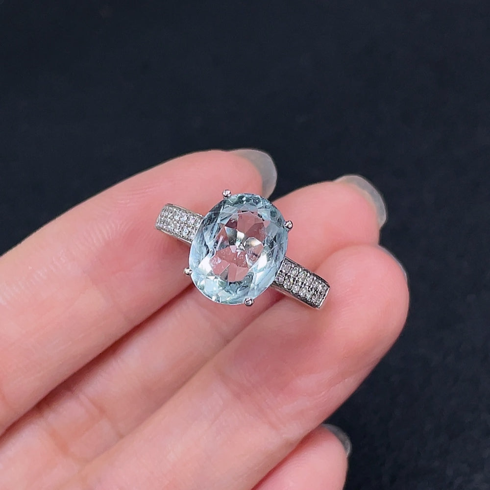 Aquamarine Ring, 18K Gold, With Diamond Accents