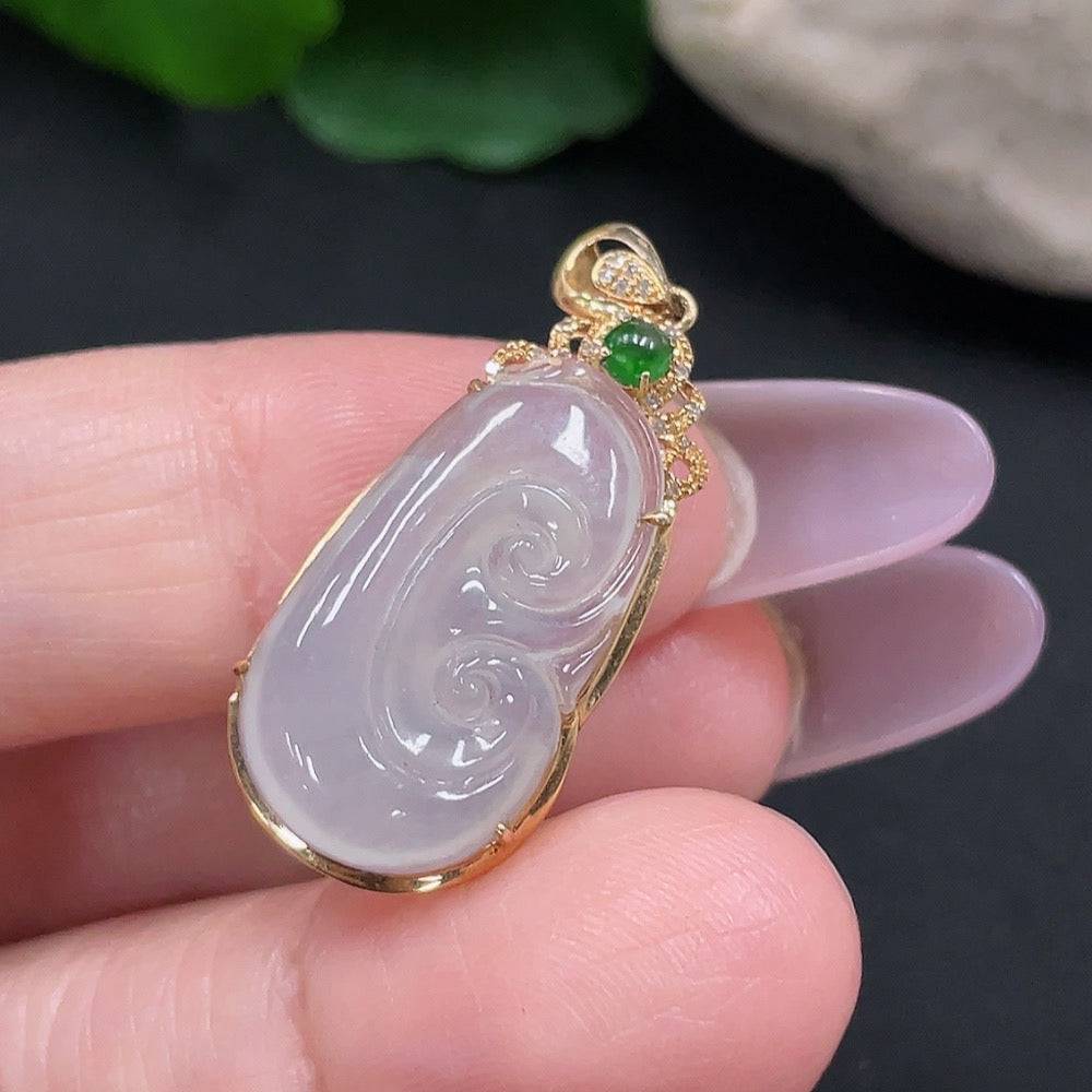 Jadeite Ruyi pendant with 18K gold and diamond accents, featuring intricate inlay design and a total weight of 2.45 grams.