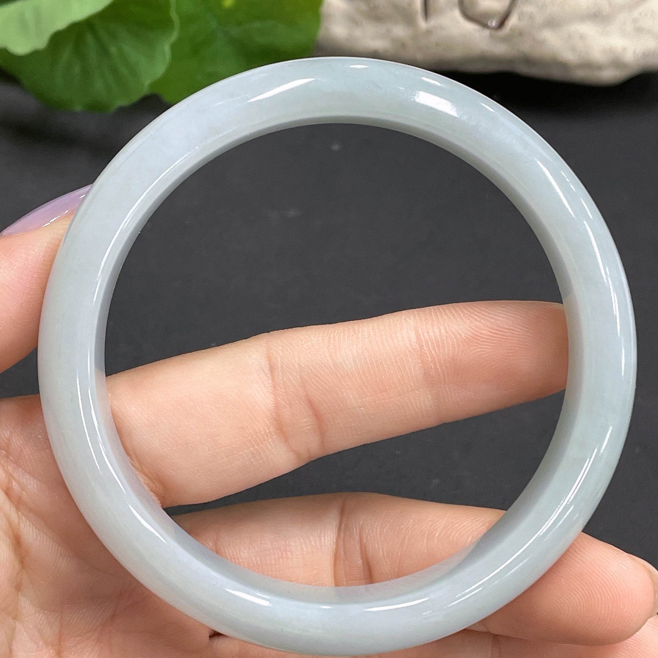 Jadeite Bangle 59.2mm Inner Diameter 52.811g Total Weight