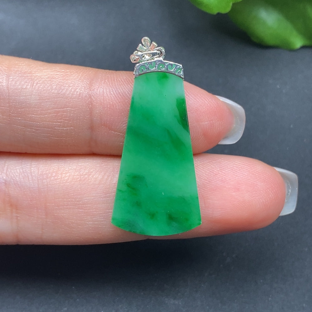 Jadeite Inlaid Pendant Plain Pendant Non-Diamond 18k Containing Other Mineral Components