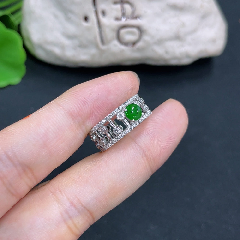 Jadeite Ring 18K Gold with Diamond Side Stones